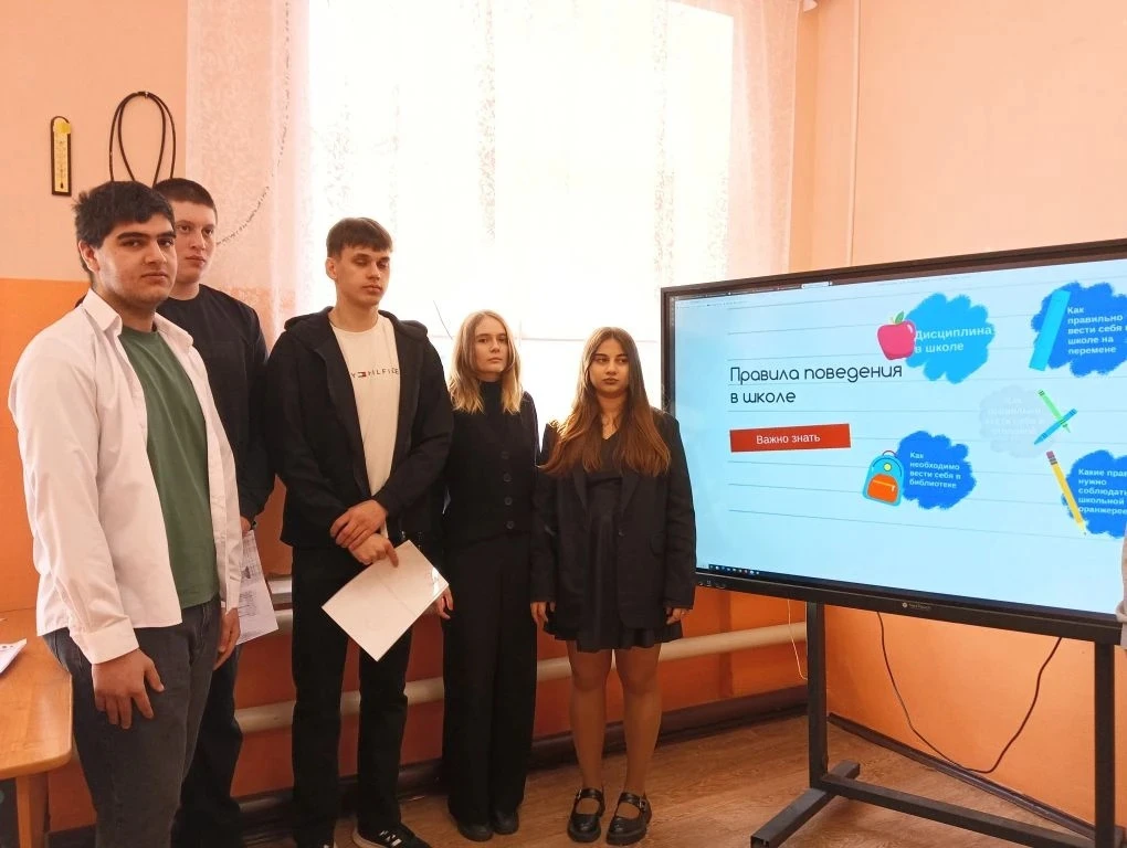 У одного мудреца спросили: "У кого ты учился благовоспитанности? " - "У невоспитанных, - ответил он,