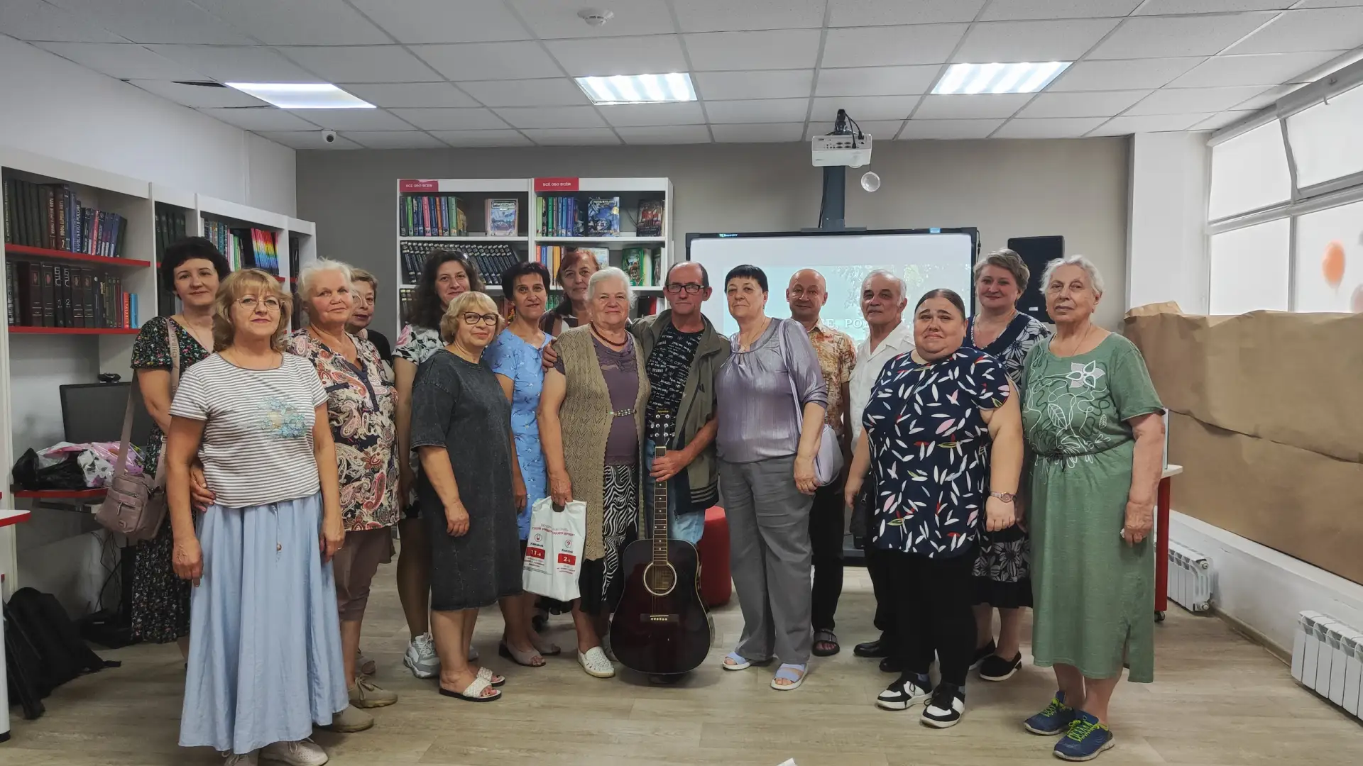 🎉 Сегодня в нашей библиотеке было по-особенному уютно и празднично!

Поводом для тёплой встречи ста