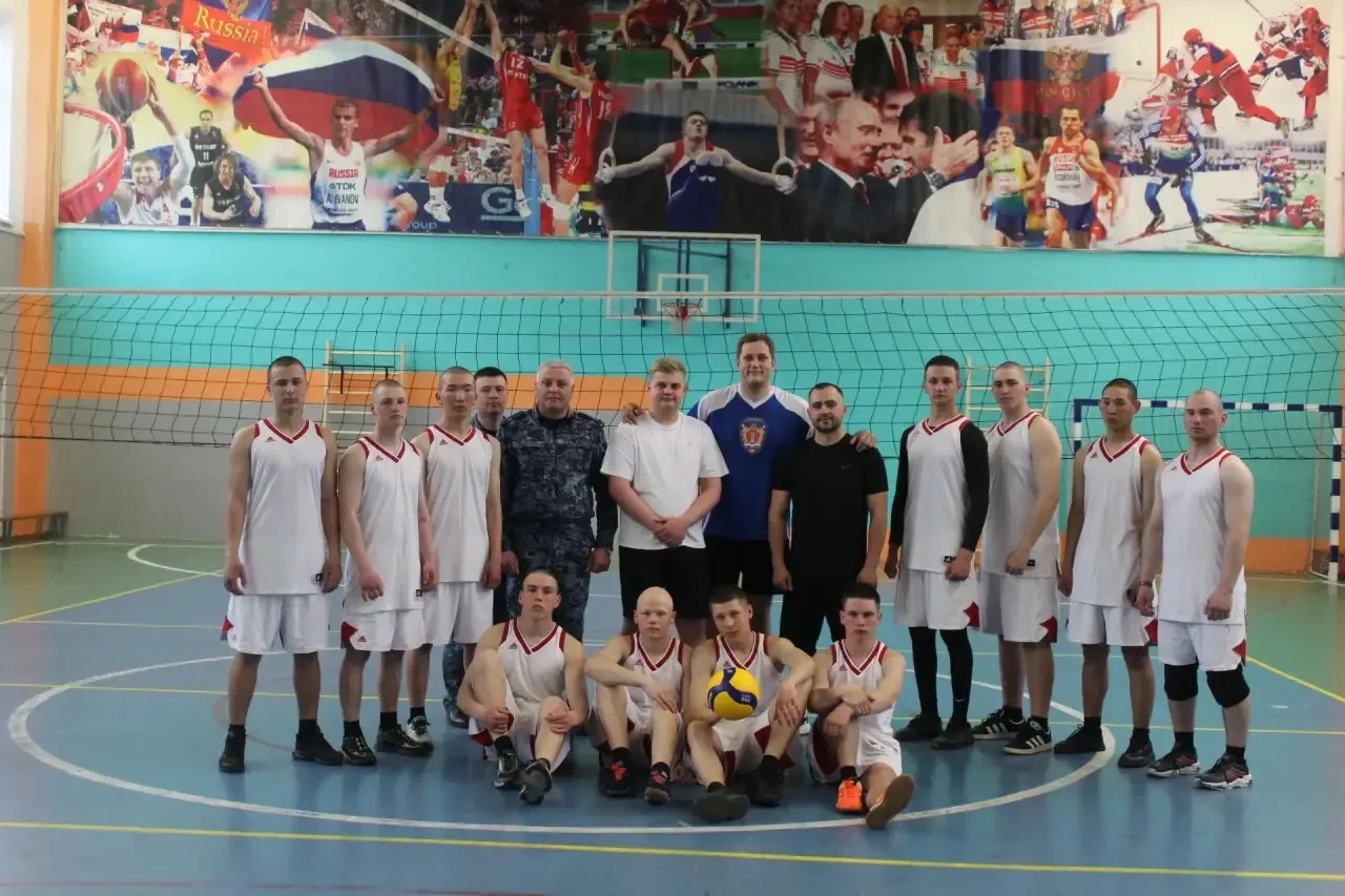 🏐 Команда прокуратуры Красноярского края встретилась на волейбольной площадке с воспит...