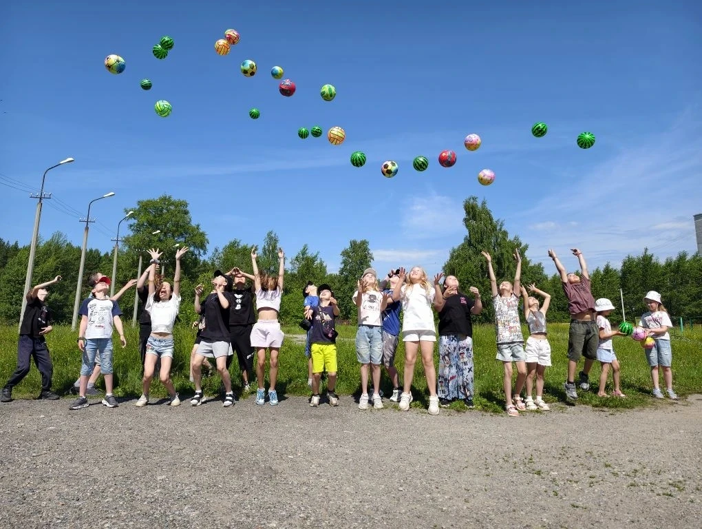 ☀️ Лето в фокусе

📸 Настя Хурдеева принимает участие в областном фотоконкурсе «Лето в фокусе», пред