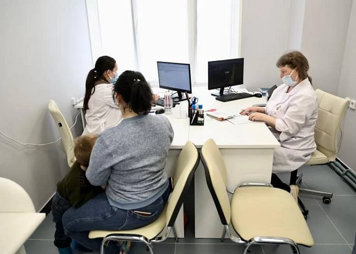 Более 1,2 миллиарда направили на специальные выплаты челябинским медикам