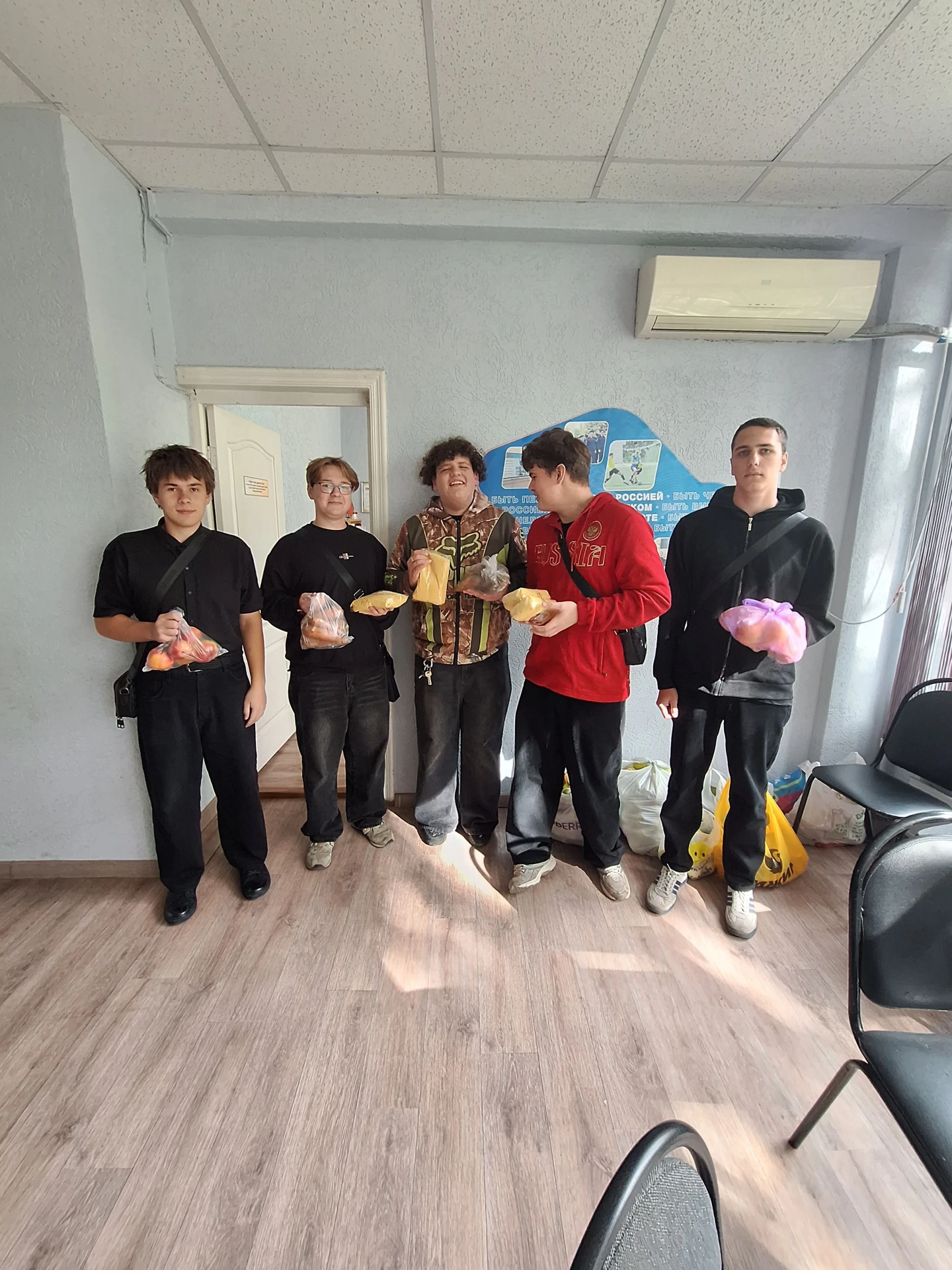 Помогаем братьям нашим меньшим 🫶