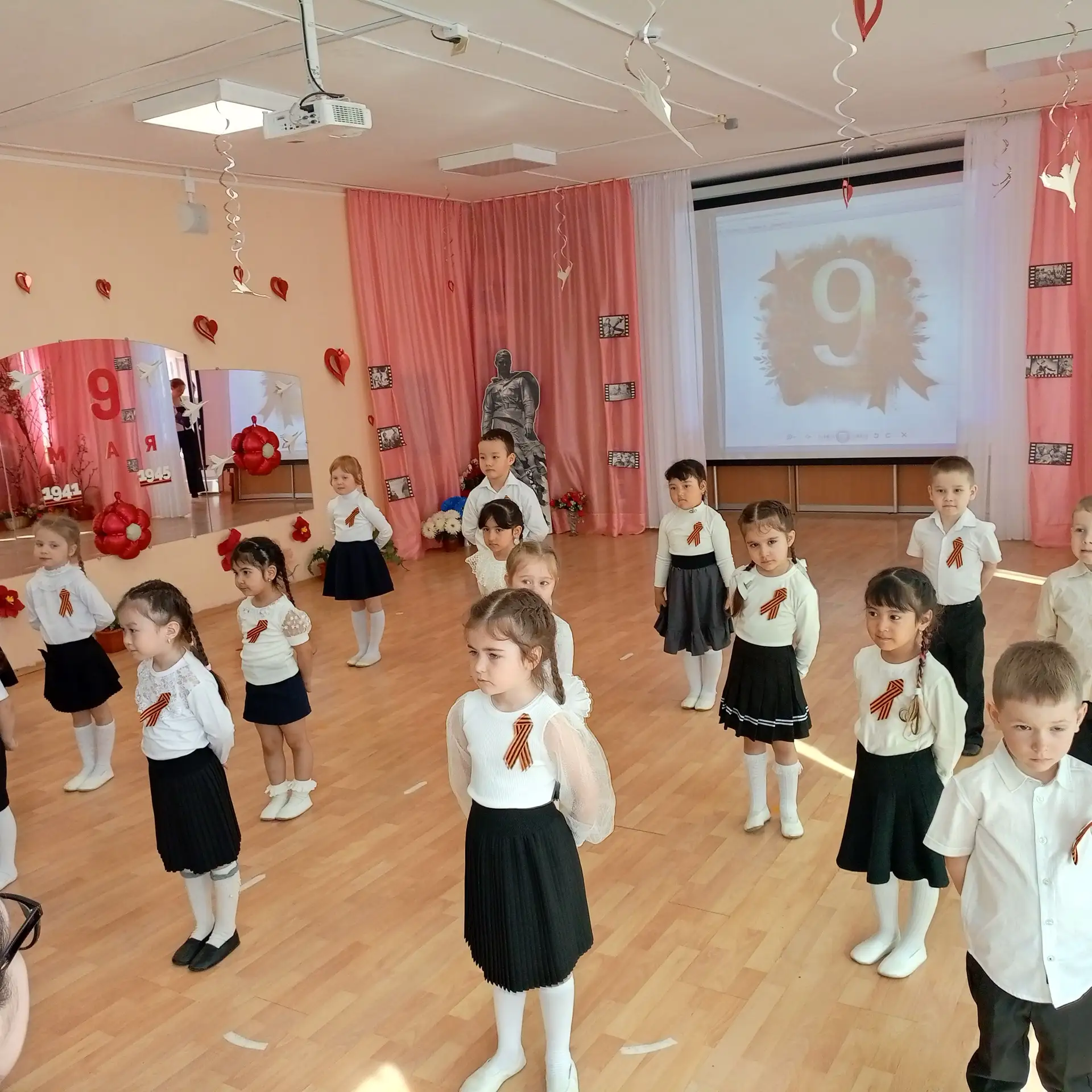 🕊️Сегодня в нашем детском саду прошло праздничное мероприятие, посвященное 81-й годовщине Великой П