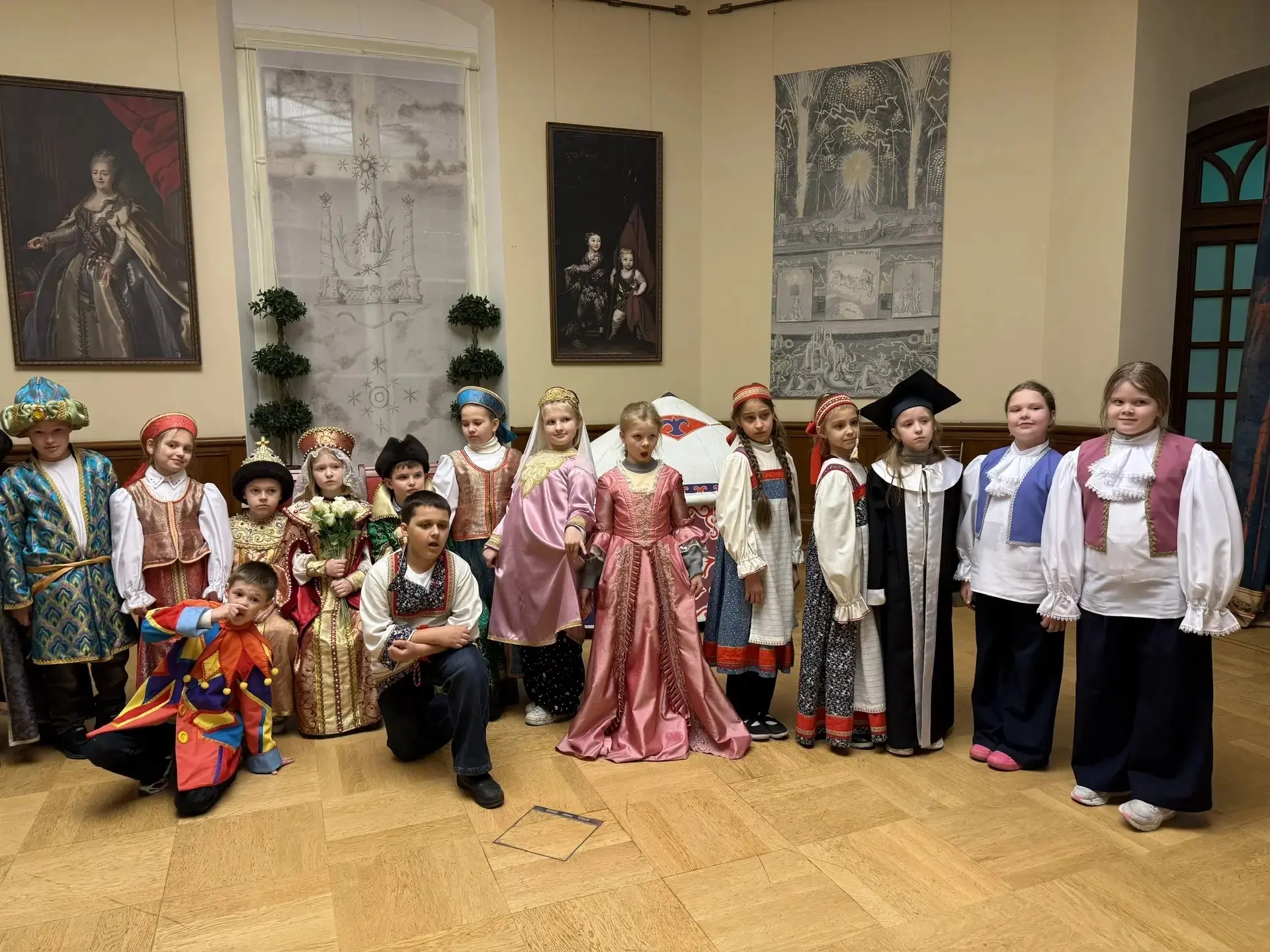 2 «Д» в гостях у императрицы: путешествие в XVIII век  🏛️ Экскурсия в «Царицыно» превратилась для уч