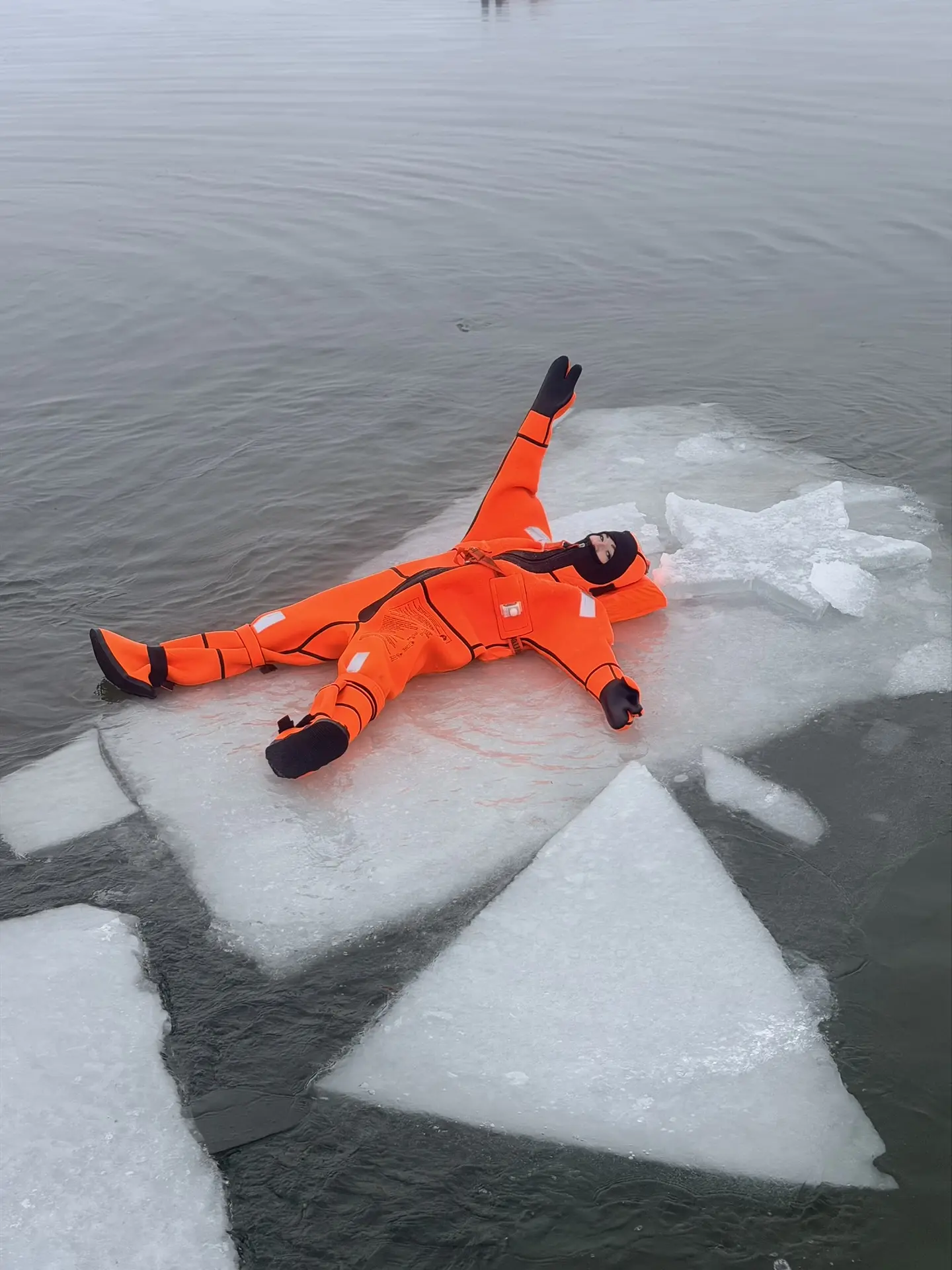 С наступившим 2026 годом и светлым Рождеством, мои дорогие! ✨❄️  Я начала этот год с того, что перес