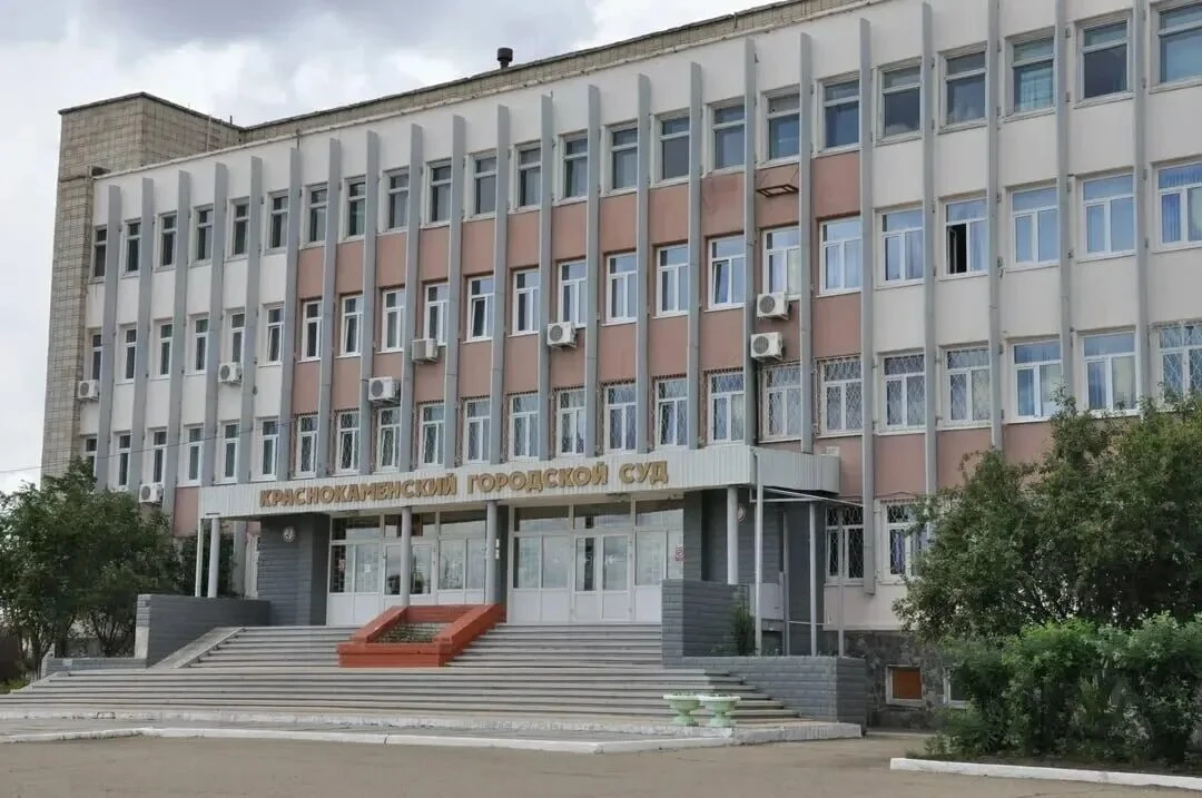 Жительница Краснокаменска полечила зуб в платной клинике, а потом ей потребовалась опер...