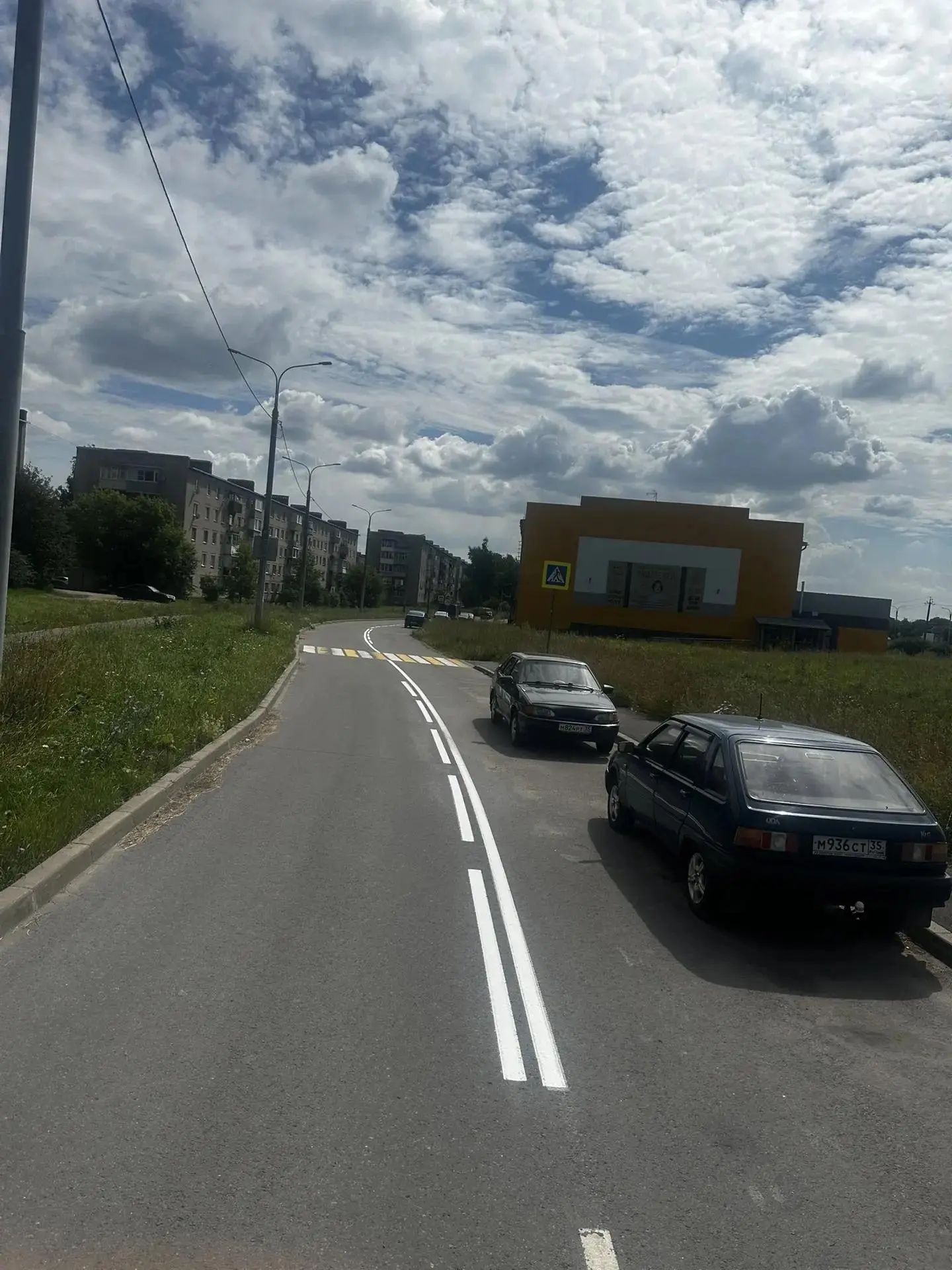 Чтобы движение на дорогах округа было безопаснее, обновляем дорожную разметку