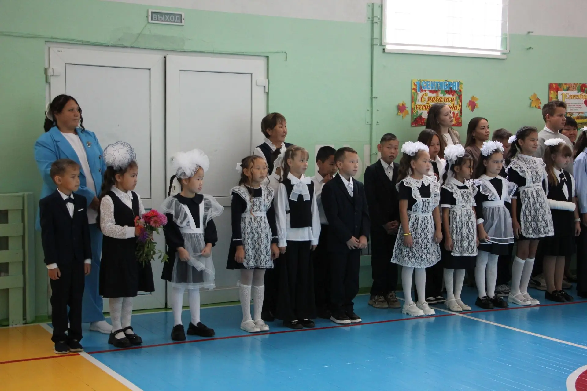День знаний в МБОУ "Ивановская СОШ": Торжество и новые начинания!