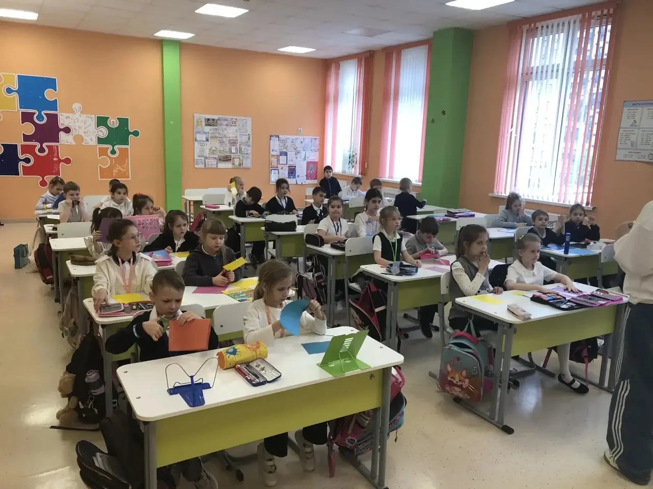 В преддверии замечательного праздника — Праздник Весны и Труда — сегодня активисты нашей школы прове