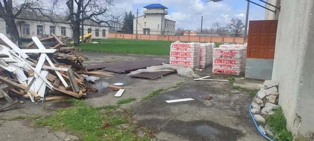 В селении Чермен идет ремонт двух школ по национальному проекту «Молодёжь и дети».  Новая современна