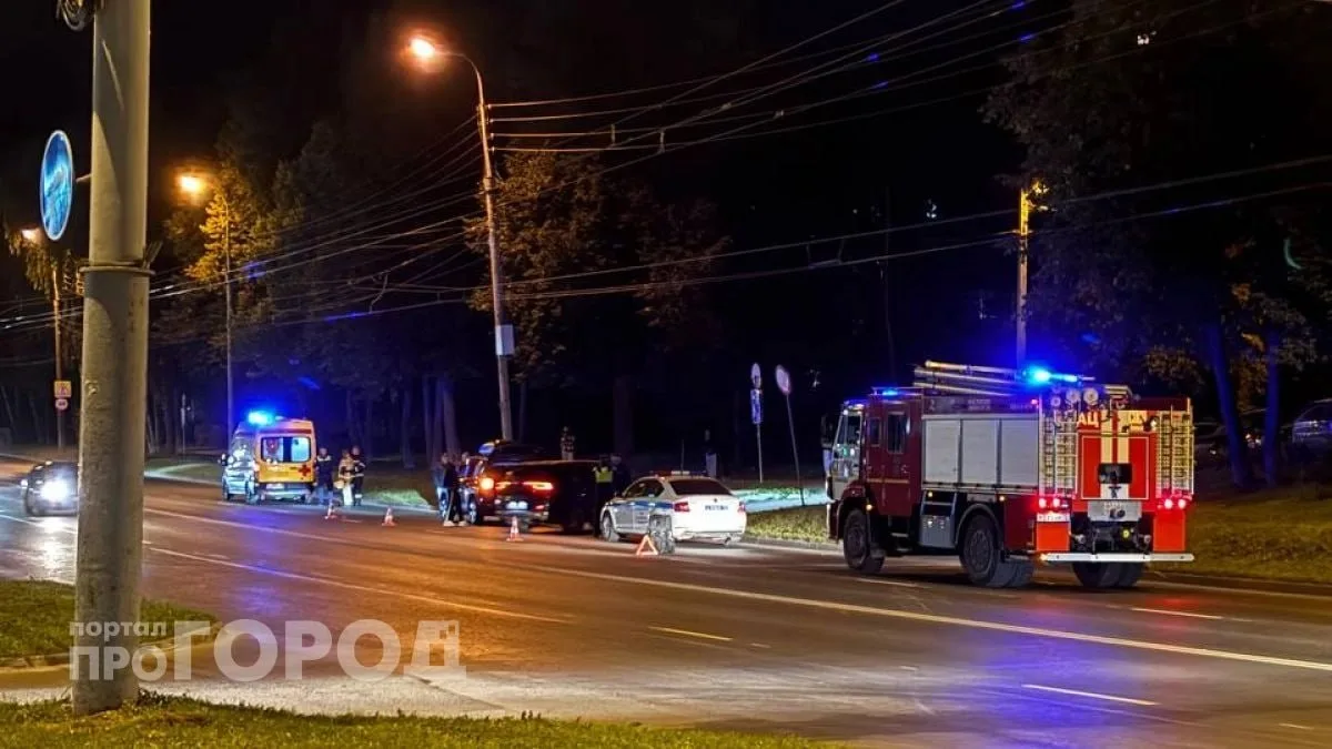 В Йошкар-Оле около восьми вечера у дома 126 по улице Карла Маркса водитель Jeep сбил 47...
