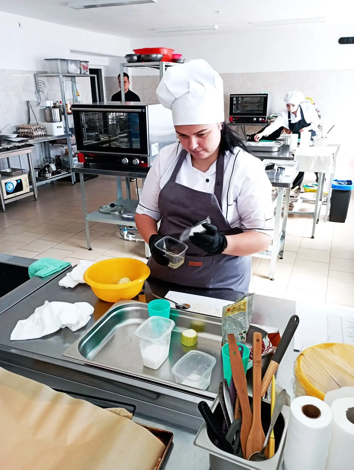👩‍🍳👩‍🍳👩‍🍳Демонстрация мастерства: будущие повара, кондитеры сдают главный экзамен!
👩‍🍳Студен