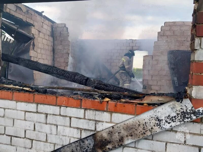 ❗️За сутки сотрудники МЧС России выезжали 17 раз: тушение пожаров, изъятие ВОП и помощь населению   