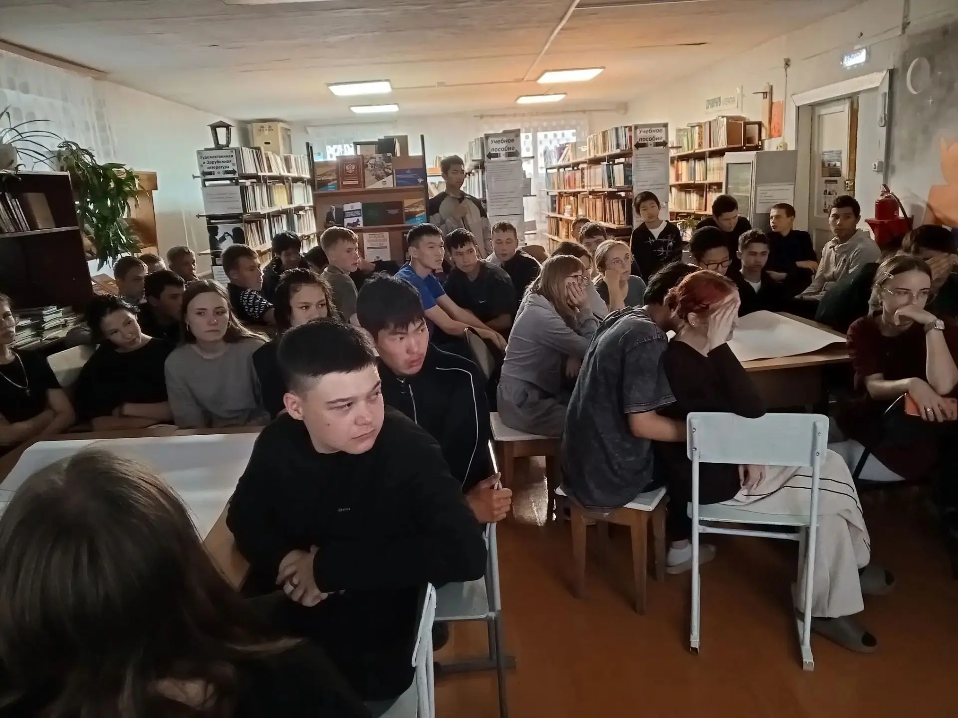 🕯️ В нашем общежитии прошло мероприятие, посвящённое Дню солидарности в борьбе с терро...