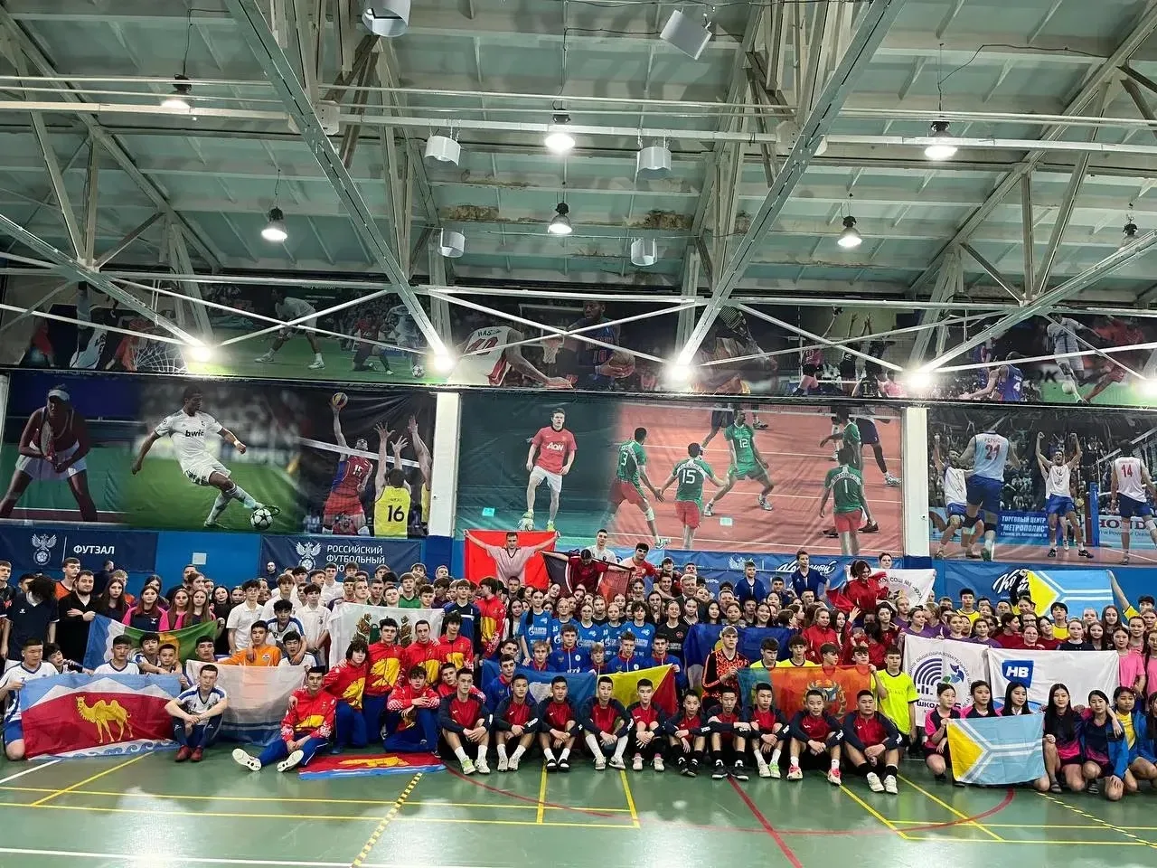 🏆Поздравляем!   С 16 по 20 февраля в Томске прошли межрегиональные соревнования «Кожаный мяч» (Школь