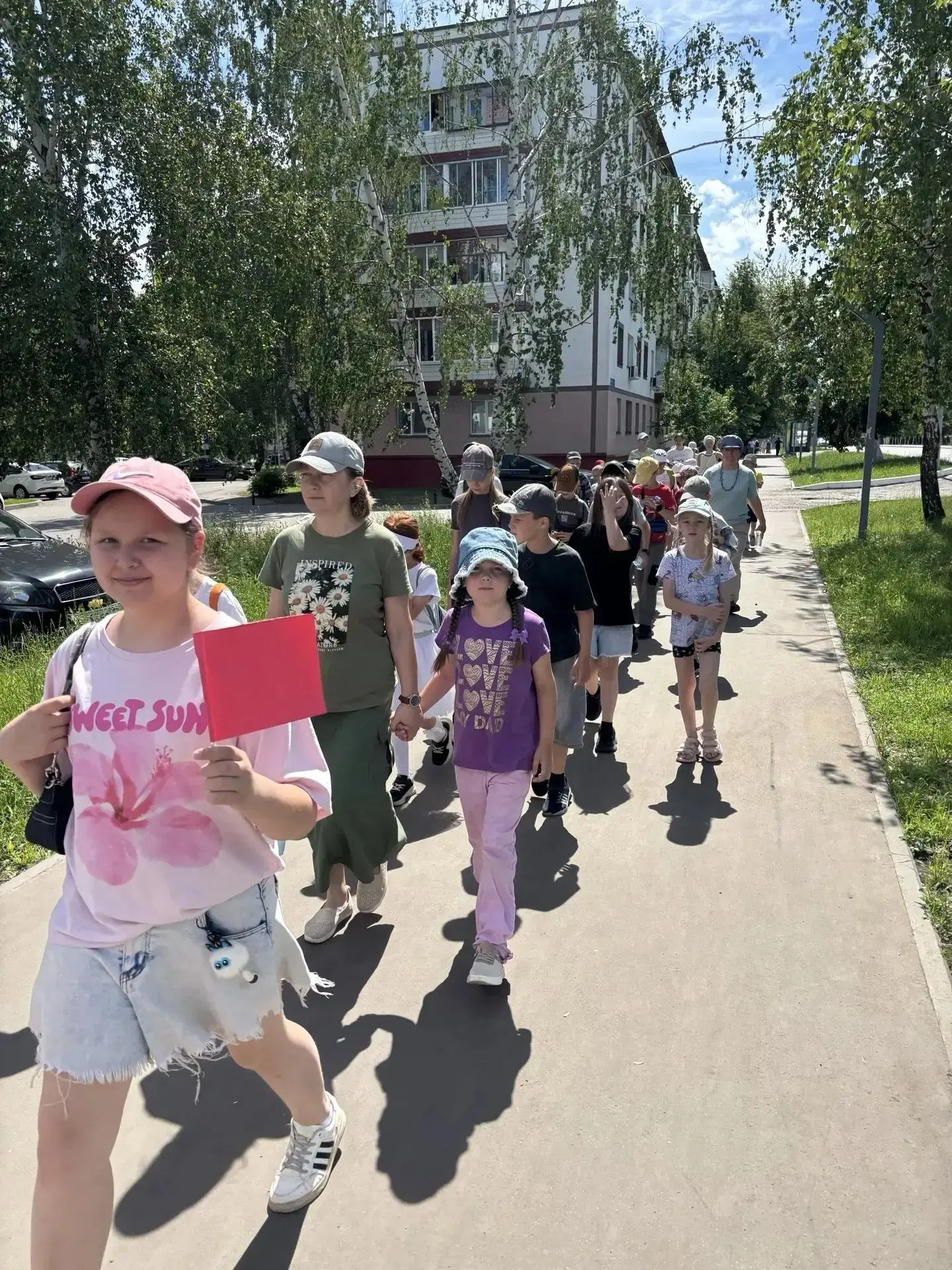 Сегодня в пришкольном лагере «Орленок» при МБОУ "Гимназия №4"  ЕМР РТ  ребята стройной ...