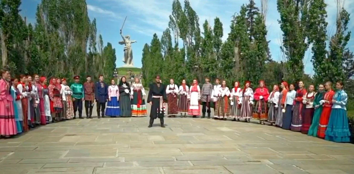 Сводный народный хор студентов Волгоградской государственной консерватории принял участ...