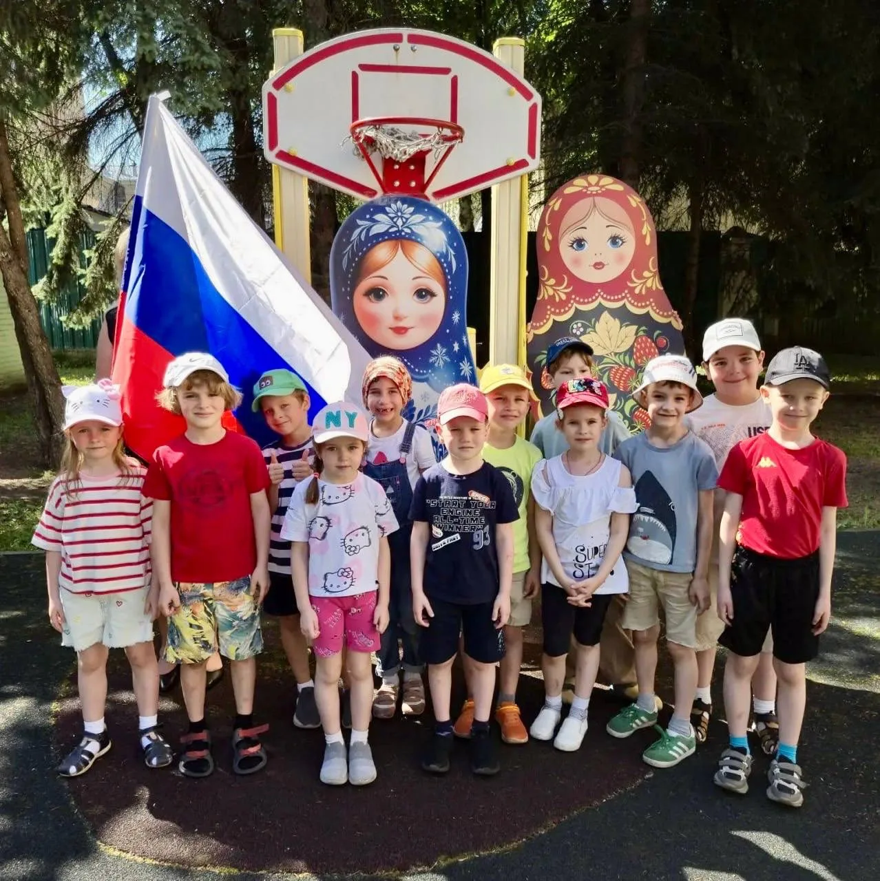 🇷🇺 В преддверии Дня России в дошкольных отделениях прошла тематическая неделя, посвящённая главном