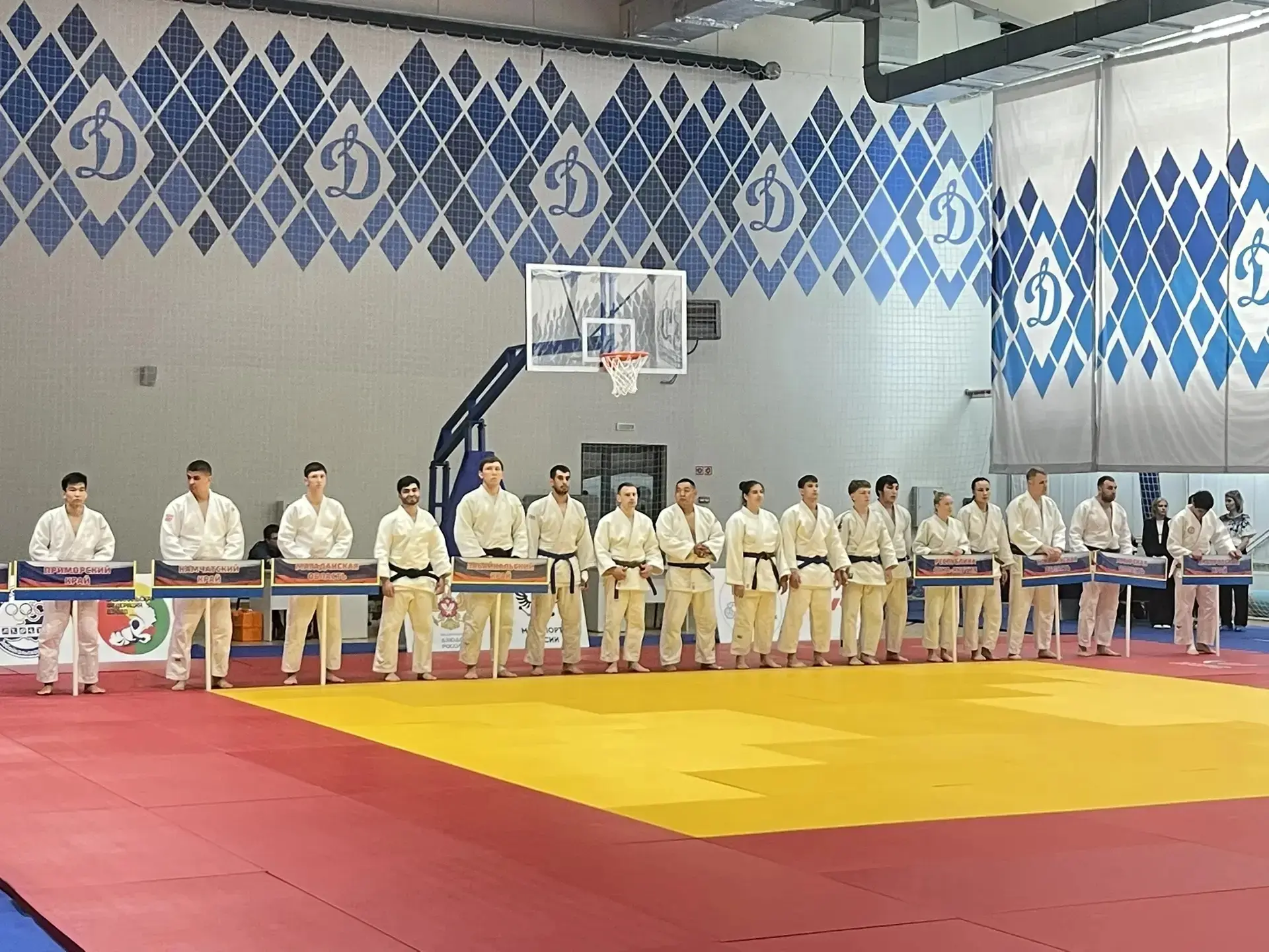 🏆 Чита — центр притяжения сильнейших!

📌В спортивном комплексе «Динамо» прошёл Чемпионат Дальневос