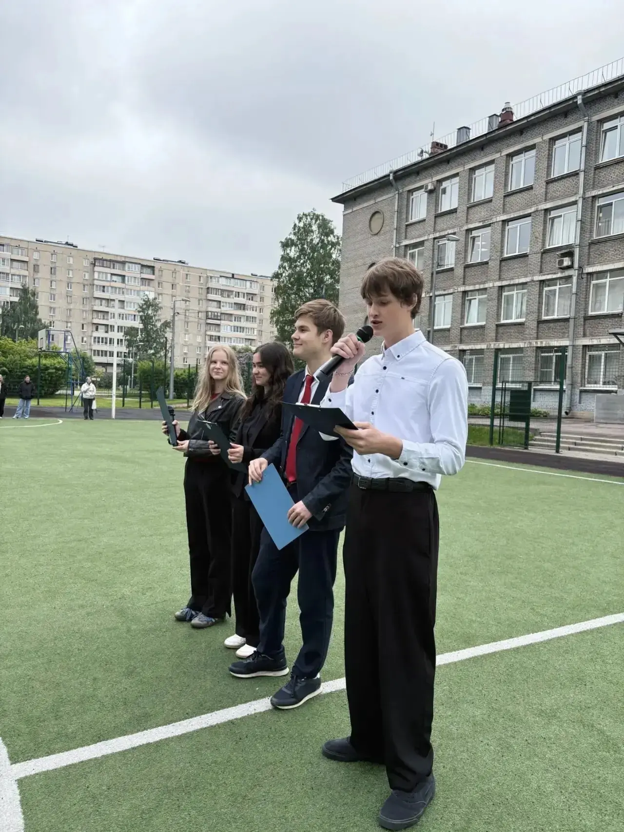 Немного о том, как прошла заключительная линейка 2025/2026 года💫

⭐️Последняя линейка в этом учебно