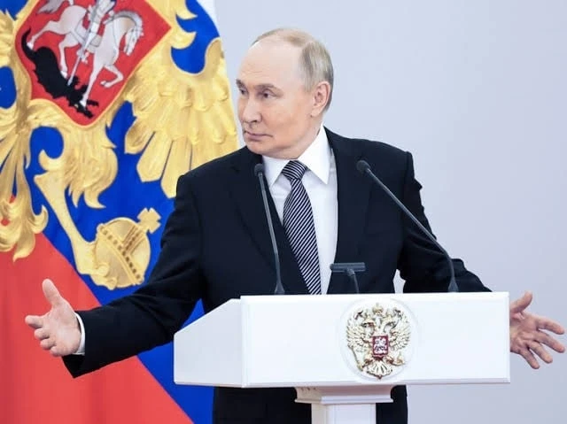 🚀 «40 дней принуждения» закончились просьбами о перемирии: Киев ощутил последствия уда...