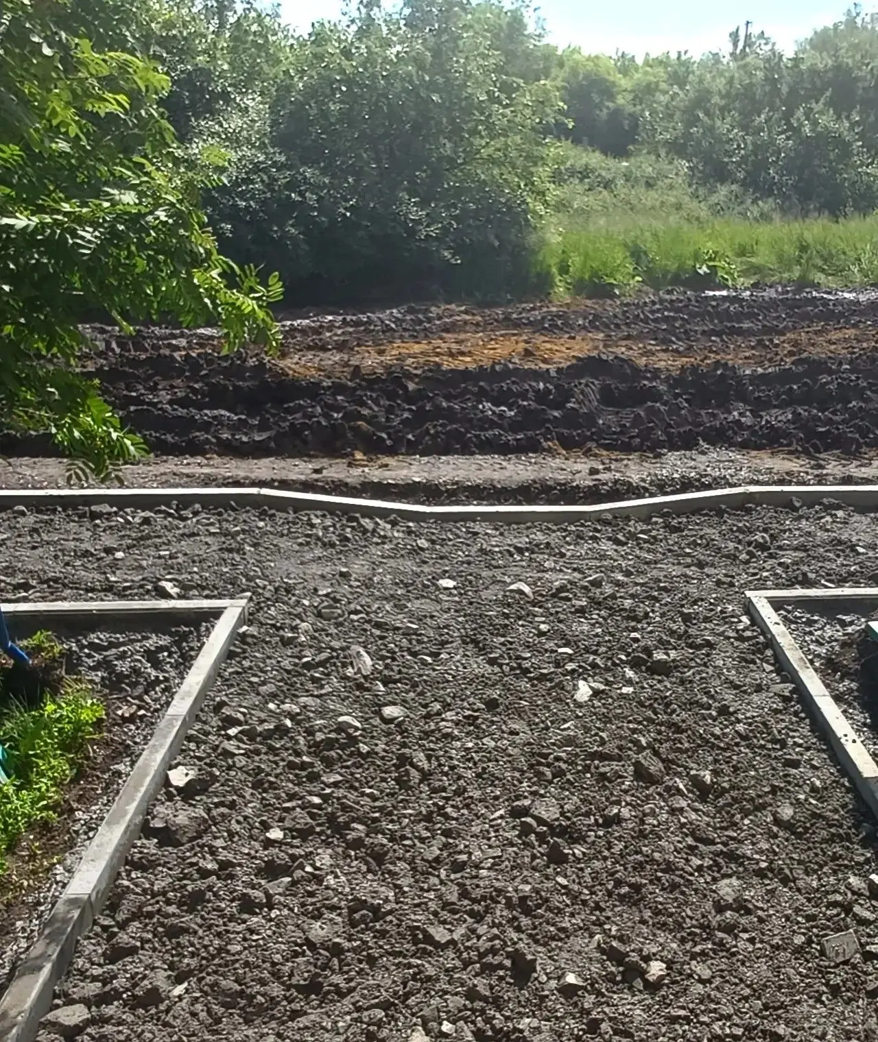 🚜 Начато благоустройство дворовой территории дома № 19 по ул. Новая

В Троицке полным ходом ведутся