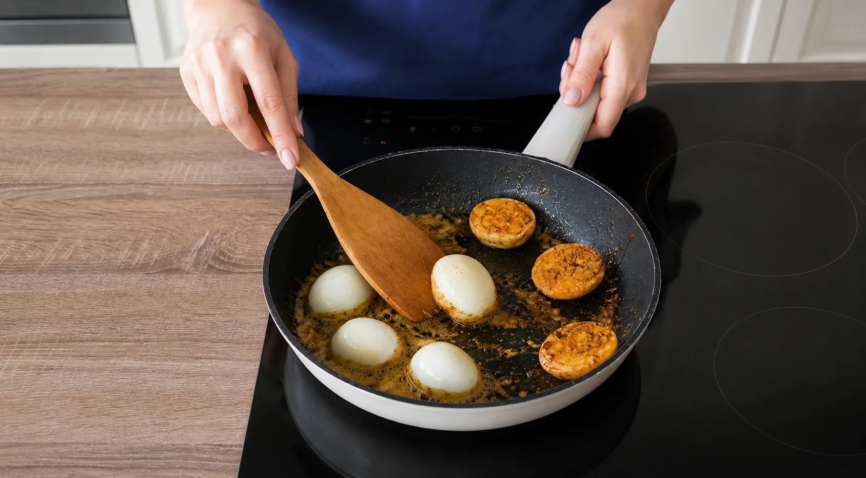 🍳 Недавно наткнулась на очень необычный рецепт. Оказывается, варёные яйца можно не только есть прос