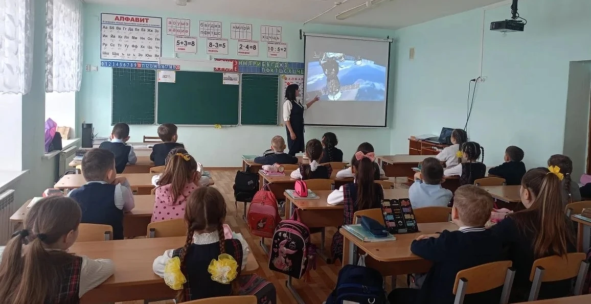 Разговоры о важном»: 65 лет триумфа ко Дню космонавтики 🚀  Сегодня прошел тематический урок «Разгово