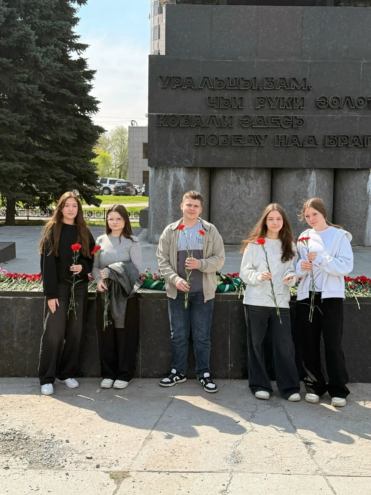 🕯️ 81 год Победы. Память, которую мы храним.  Ежегодно гимназисты принимают участие в торжественном 