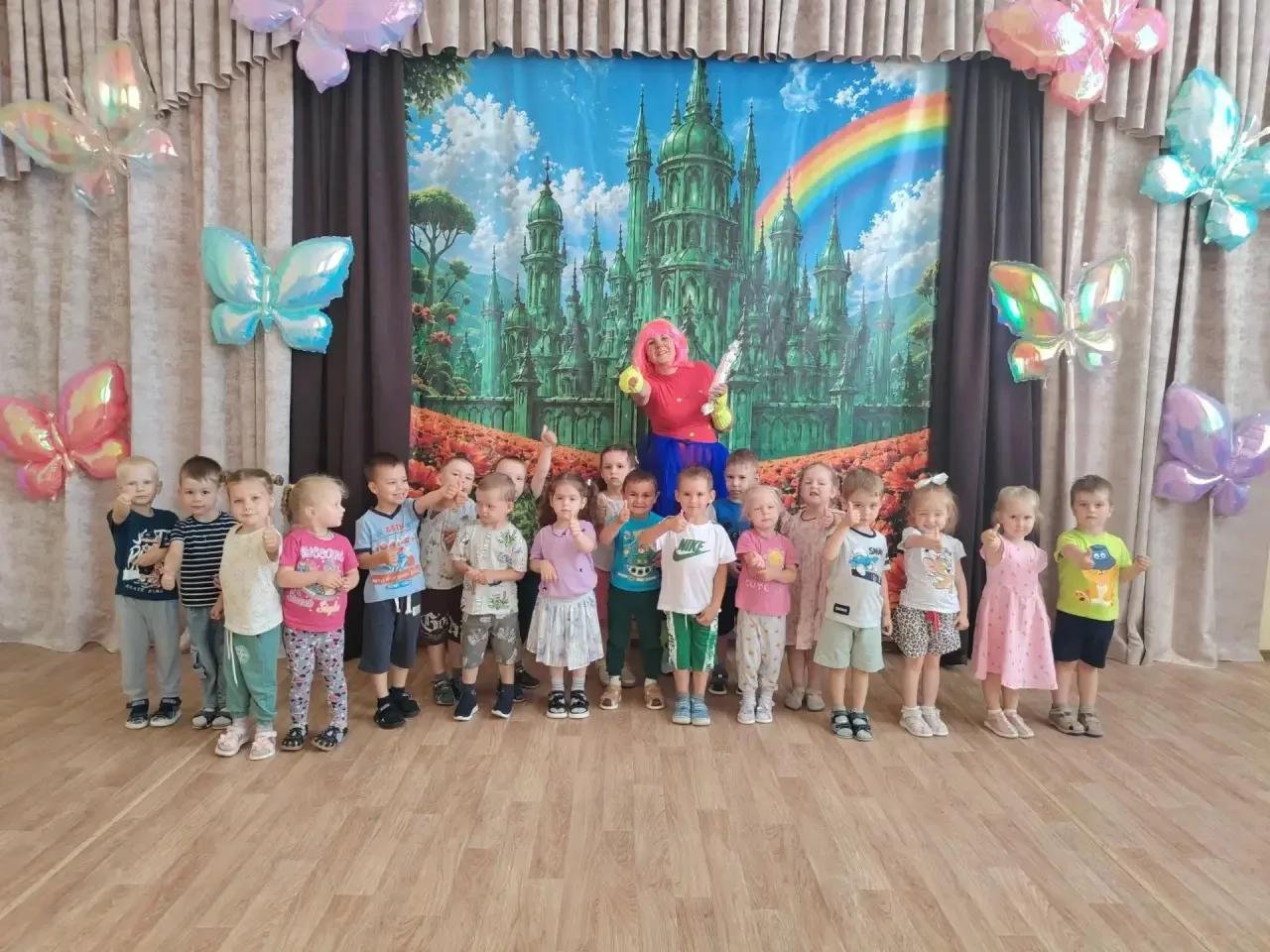 Лето — время радости и веселья! Сегодня в нашем детском саду 🌈 в младшей группе «Дюймовочка» прошло