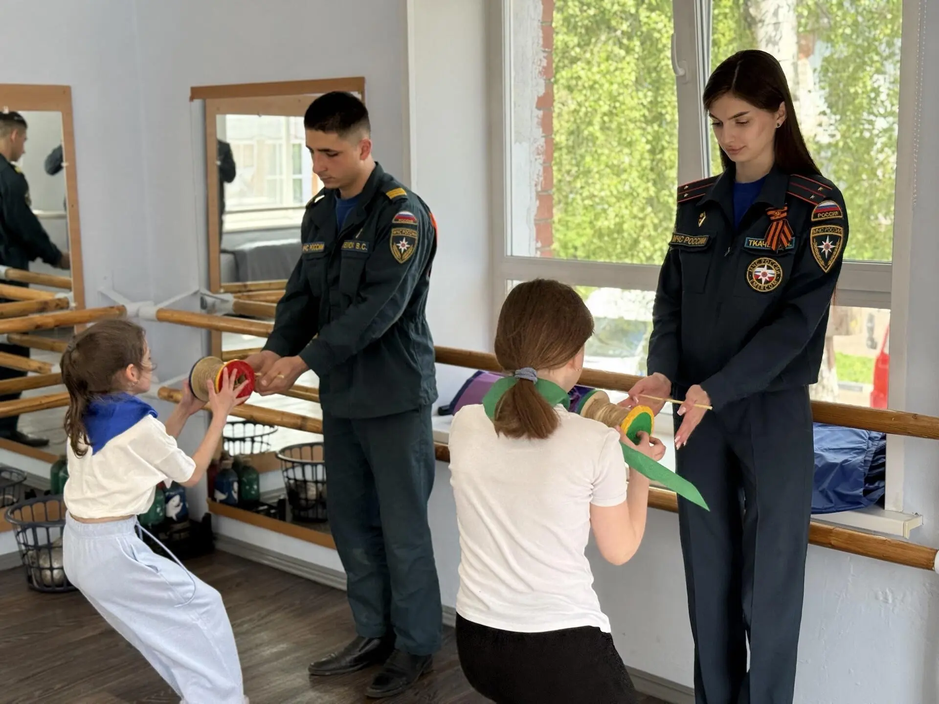 🚒 В Сергиевом Посаде прошла патриотическая игра «Русская земля - Отечество героев!»  В Центре «Насле
