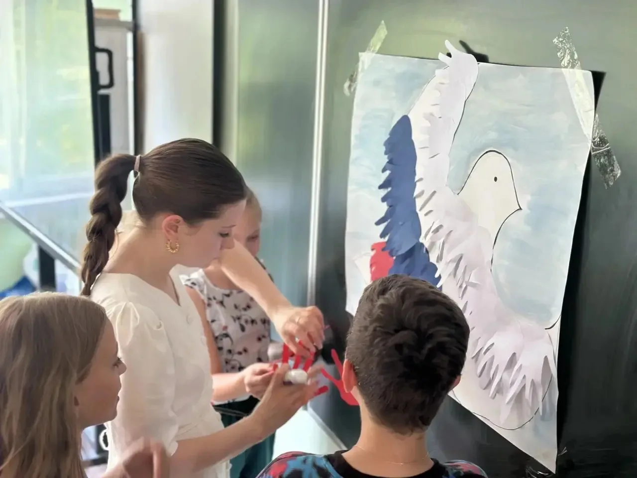 🕊 «Голубь – птица мира»

⭐️12 июня отмечается Государственный праздник- День России.

🔔В преддвери