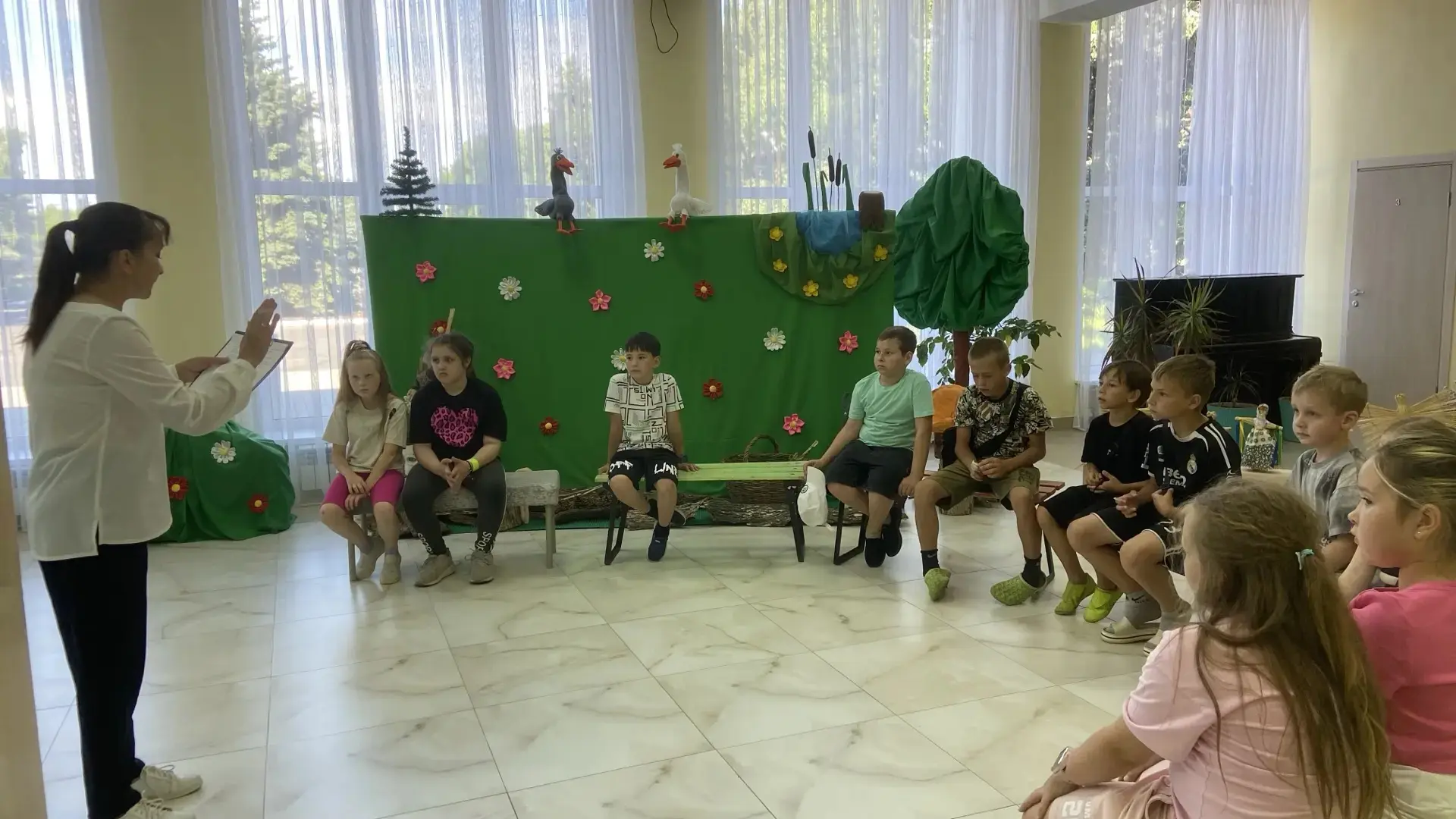 Лето, творчество, друзья - с нами дни ярче!
В МБУ ДК "Новопушкинский" проходят тематические мероприя