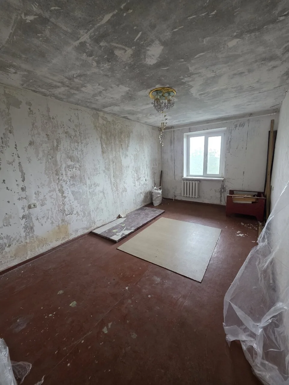 Продам 2-к. квартиру, 52 м², 4/9 эт., Горловка, 1 600 000 руб.