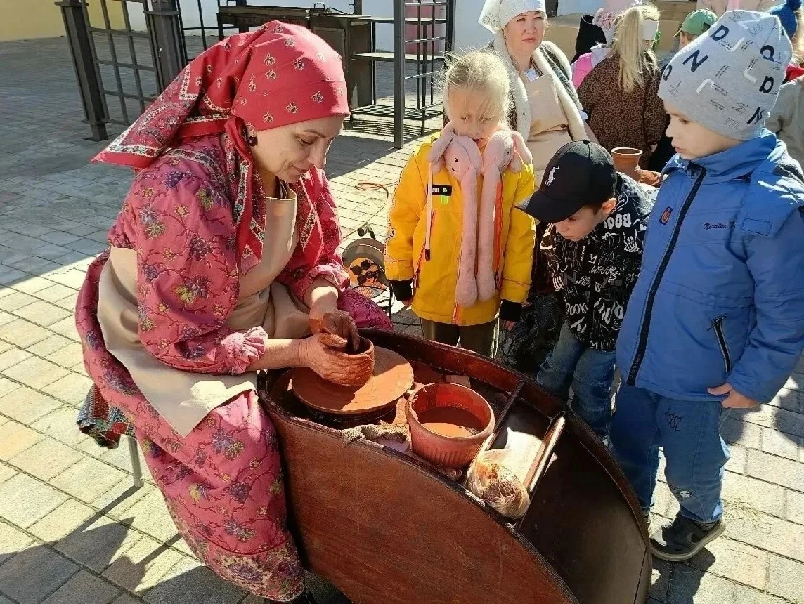 🎉 Хреновской конезавод отметил 250-летие: конный парад, «Графский променад» и салон ро...