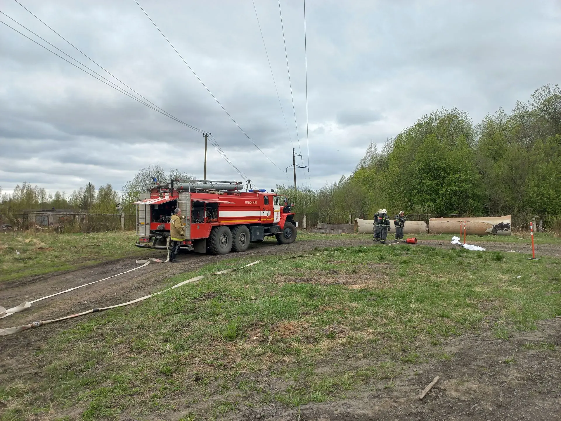 12.05.2026г. Пожарные пожарной части № 50 г.Пудожа, приняли участие в комплексом учении...