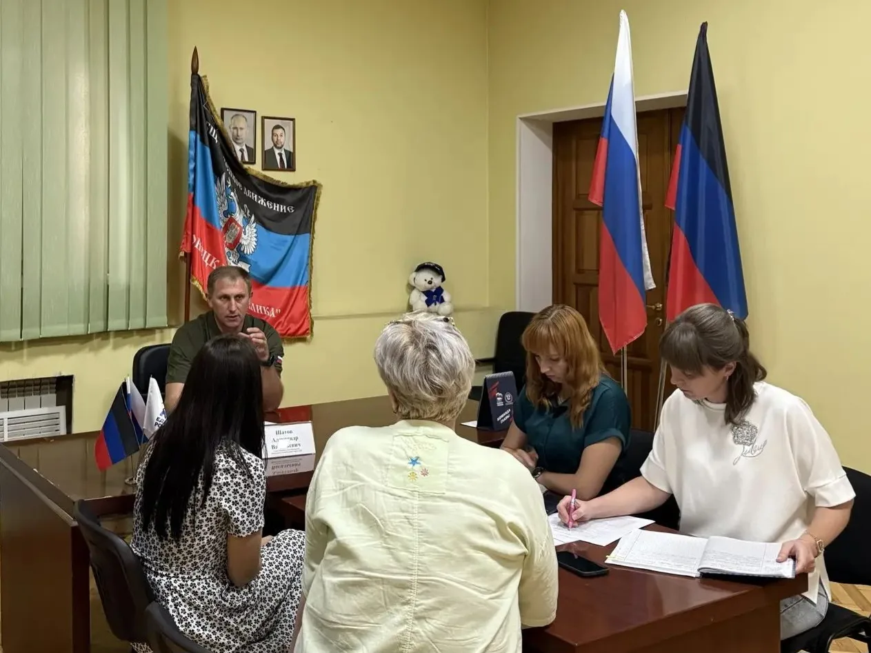 Глава округа Александр Шатов провел прием граждан в общественной приемной