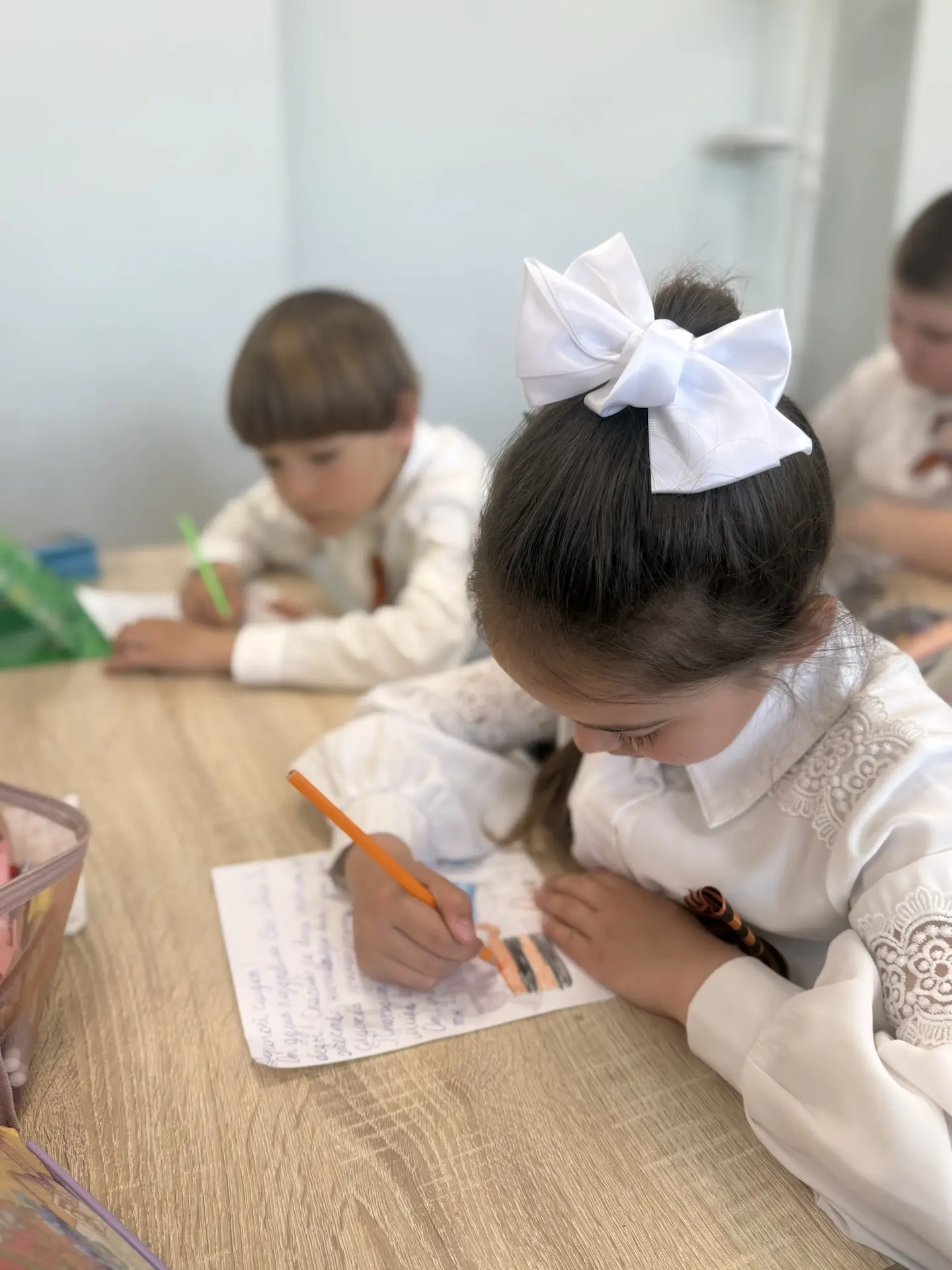 Маленькие письма — большая поддержка! ✉️❤️  Сегодня наш  1М класс написали трогательные послания бой