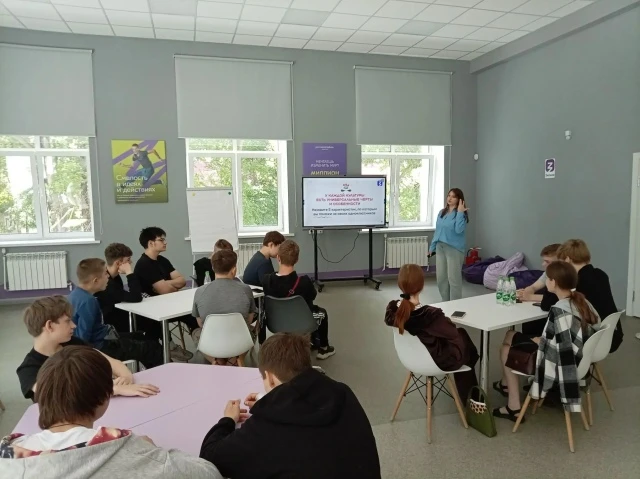 Лагерь труда и отдыха «Максимум». День 19

Сегодня продолжилась работа летнего трудового лагеря на б
