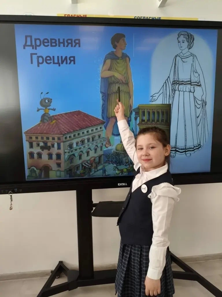 В 1 «В» классе прошёл необычный урок окружающего мира с инженерным уклоном! Ребята попробовали себя 