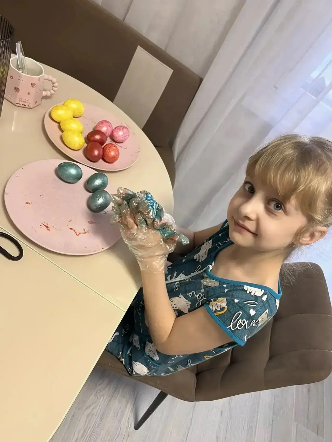 Со Светлой Пасхой всех поздравляют ученики 2А класса. Мира и добра всем🌹 #МОУСОШ33 #Пасха26