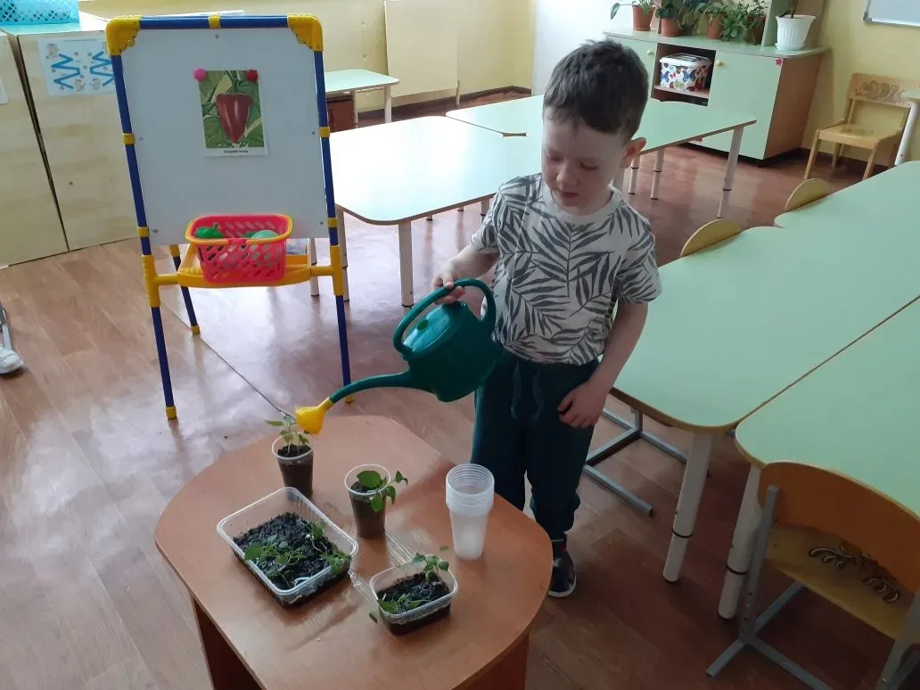 🌱Подготовка к огородному сезону продолжается.🤗
Воспитанники группы № 9 ждут теплых денечков, чтобы