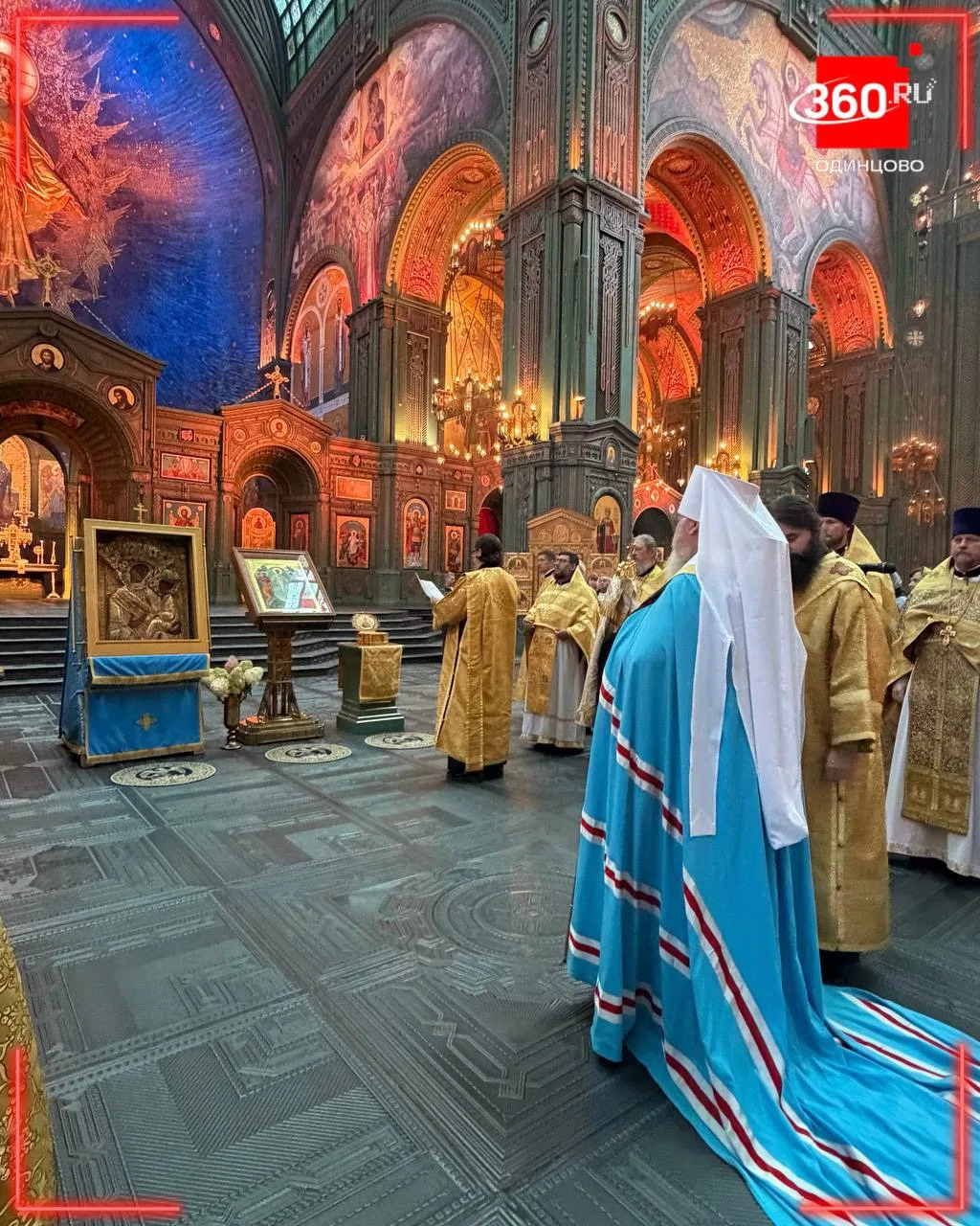 🕊️ Мощи святого благоверного великого княза Дмитрия Донского прибыли в Главный храм Во...