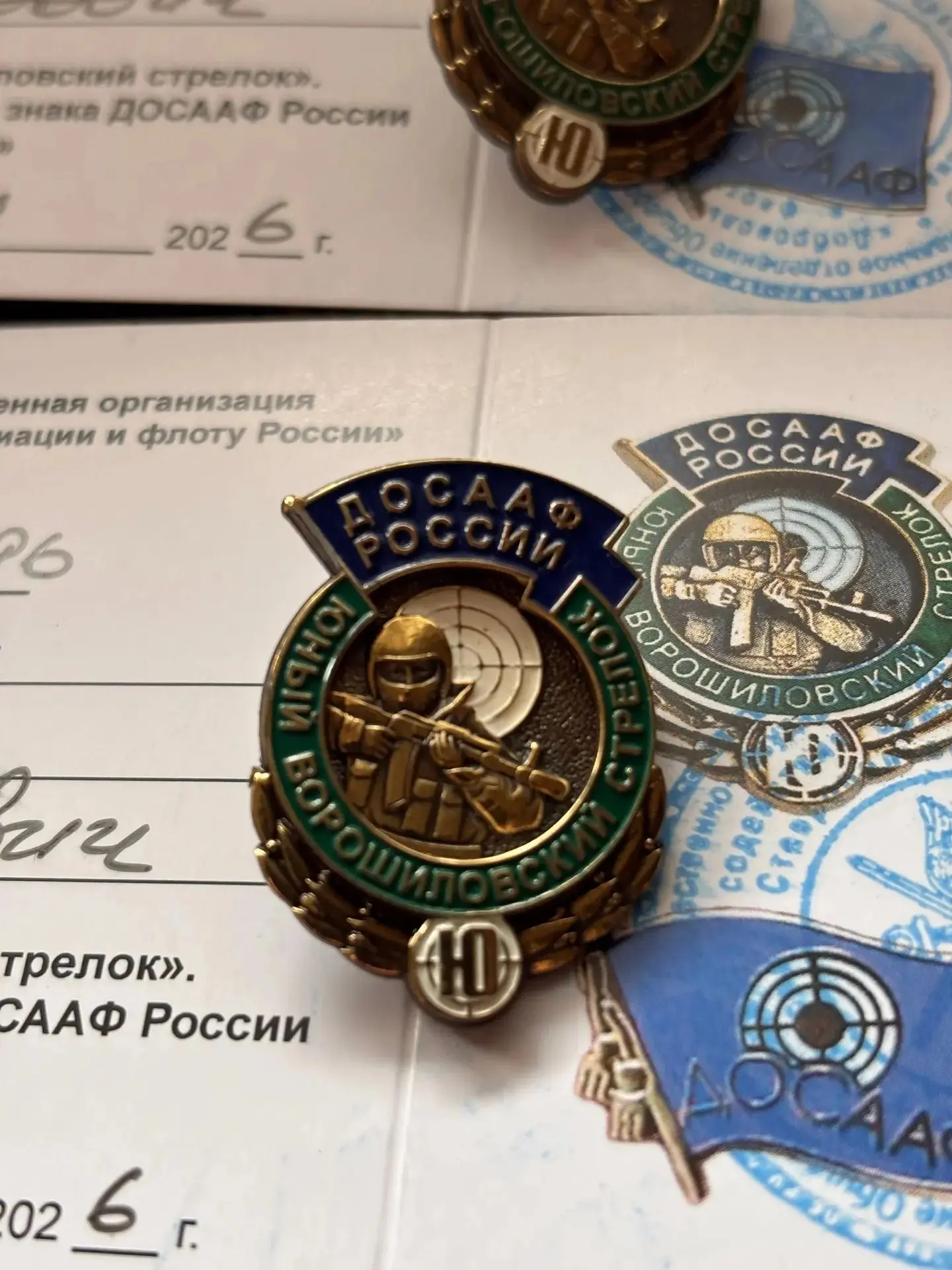 Курсанты ВПЦ «Феникс» удостоена знаков «Юный Ворошиловский стрелок» ДОСААФ России