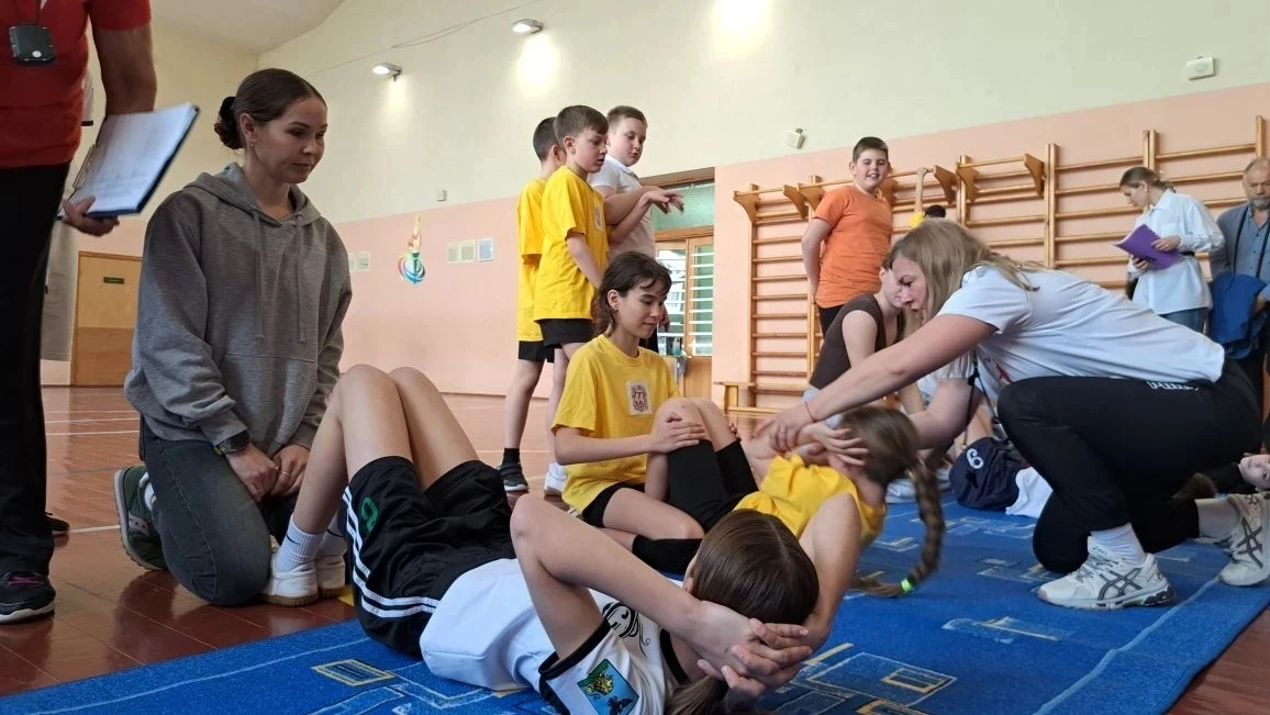 28 апреля команда нашей школы приняла участие в муниципальном этапе Всероссийского физкультурного ме