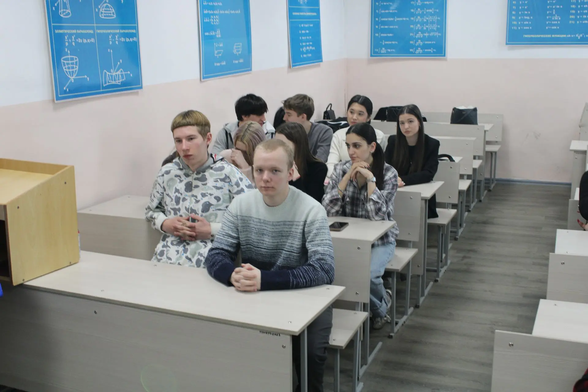 В ПРЕДДВЕРИИ ДНЯ ЗАЩИТЫ ПРАВ ПОТРЕБИТЕЛЕЙ СТУДЕНТЫ САХИЖТ ПОВЫСИЛИ ПРАВОВУЮ ГРАМОТНОСТЬ     12 марта