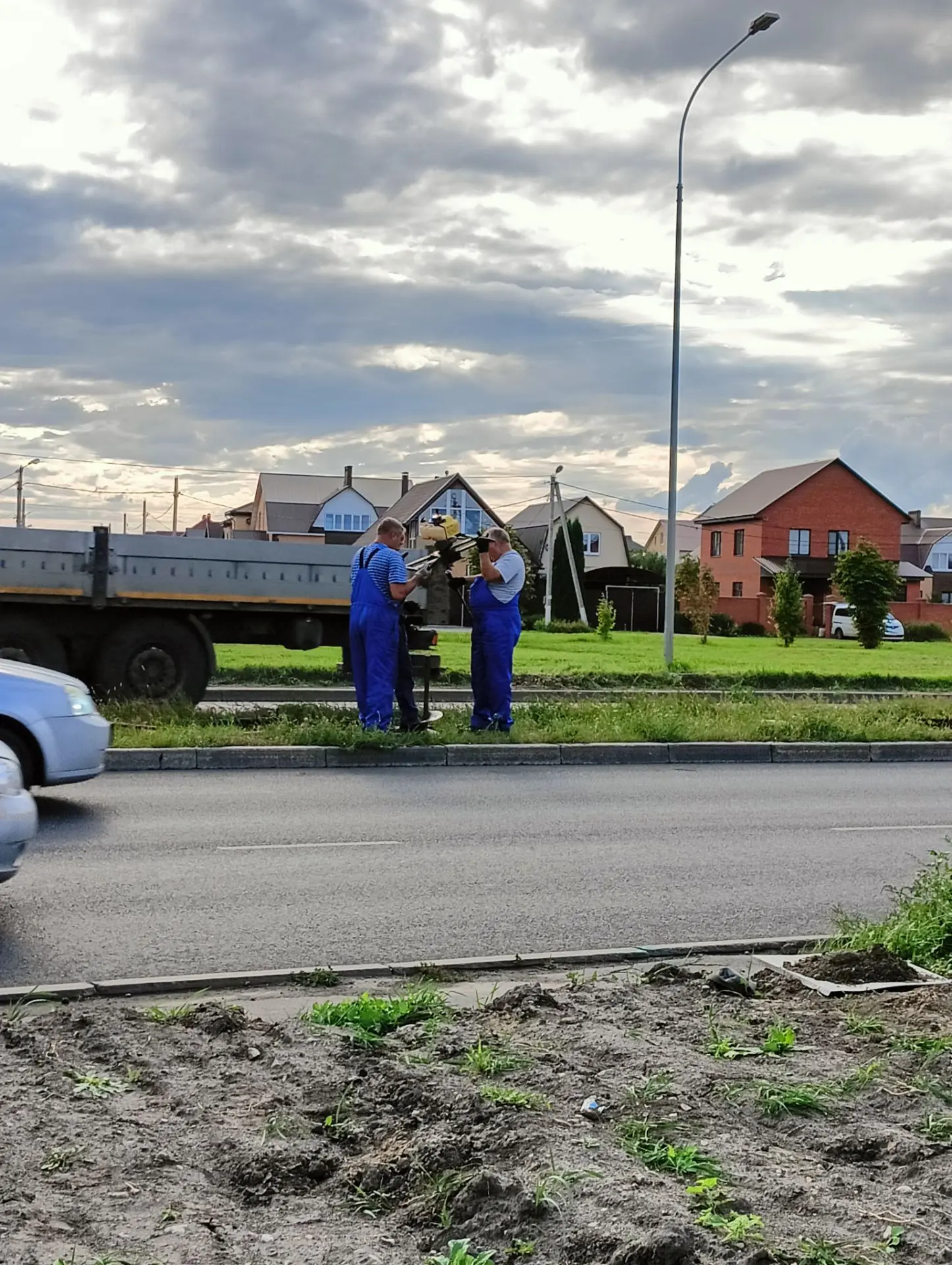 🚦 Светофор у остановки «Вышеславцева»: шесть лет ожидания и что происходит сейчас 🕒