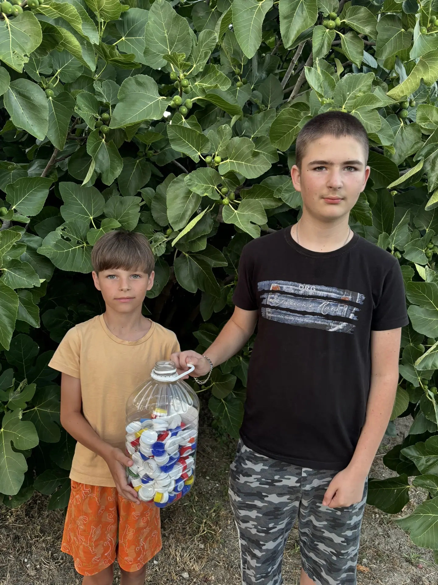 💙Наши волонтеры продолжают творить добро на каникулах!
🤍Мы не забываем про экологию и продолжаем у