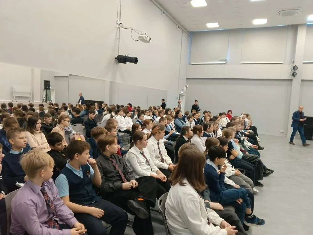 30 января, в рамках проекта «Неделя Театра» в нашем лицее состоялось уникальное событие - творческая