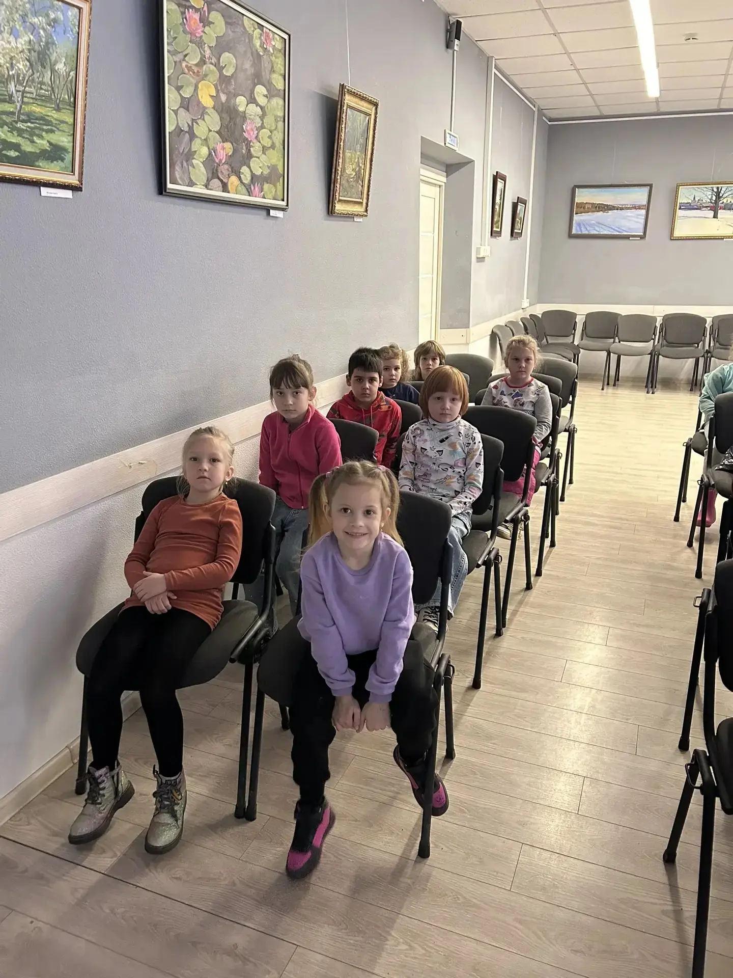 МБОУ СОШ 1  2 апреля дети подготовительной группы «Смешарики» посетили библиотеку имени А. С Горловс